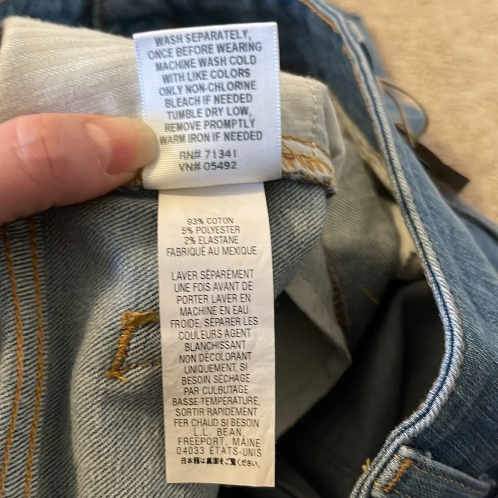 Women's True Shape Jeans, Straight-Leg Light Indigo Size 10 - Picture 6 of 9